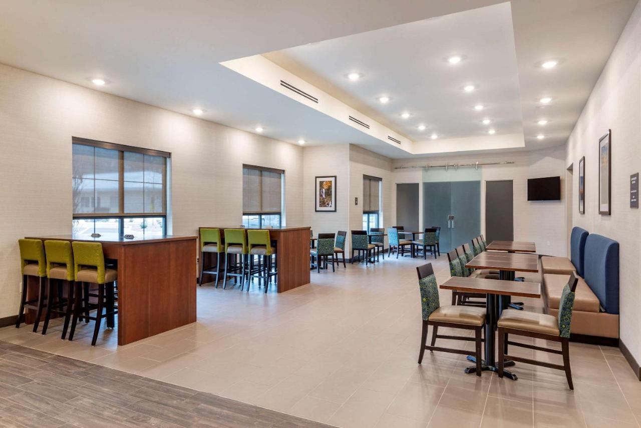Comfort Suites Newnan Esterno foto