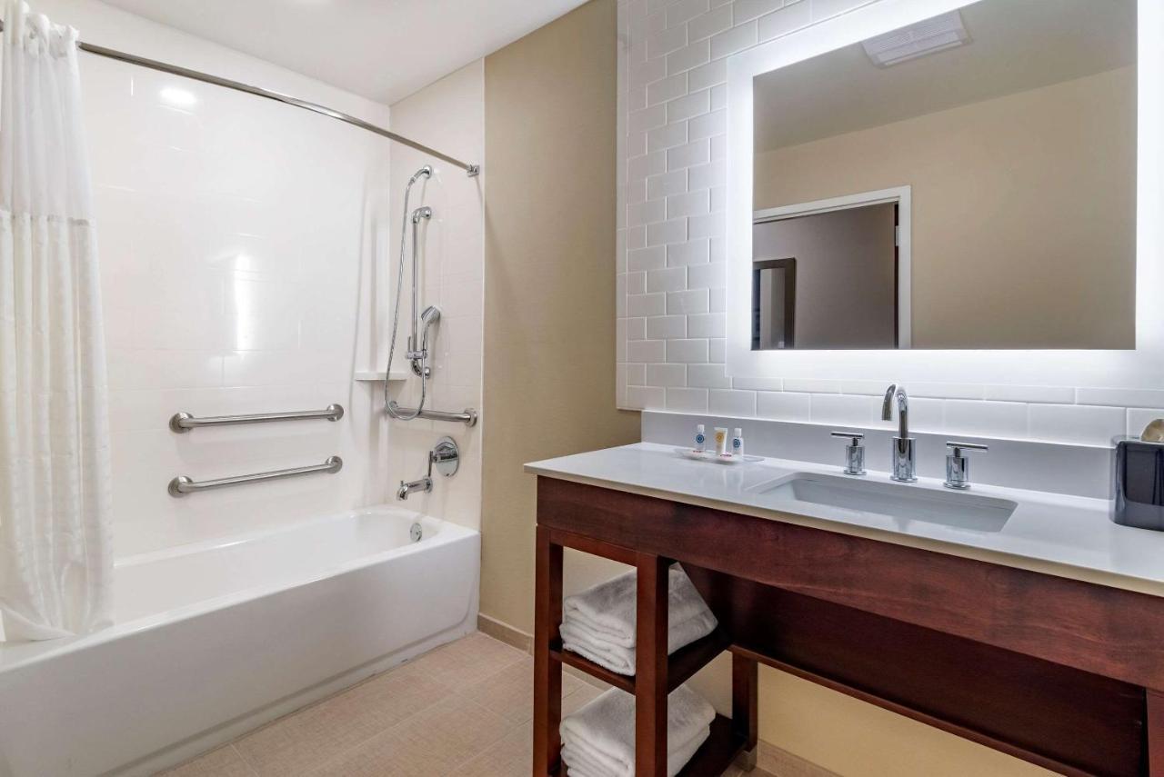 Comfort Suites Newnan Esterno foto